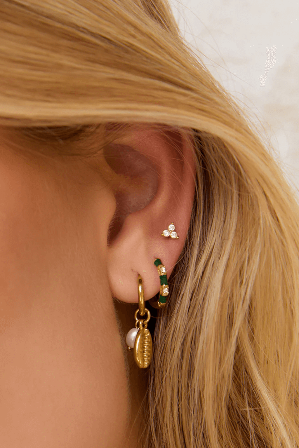 Coralie Pearl Earrings