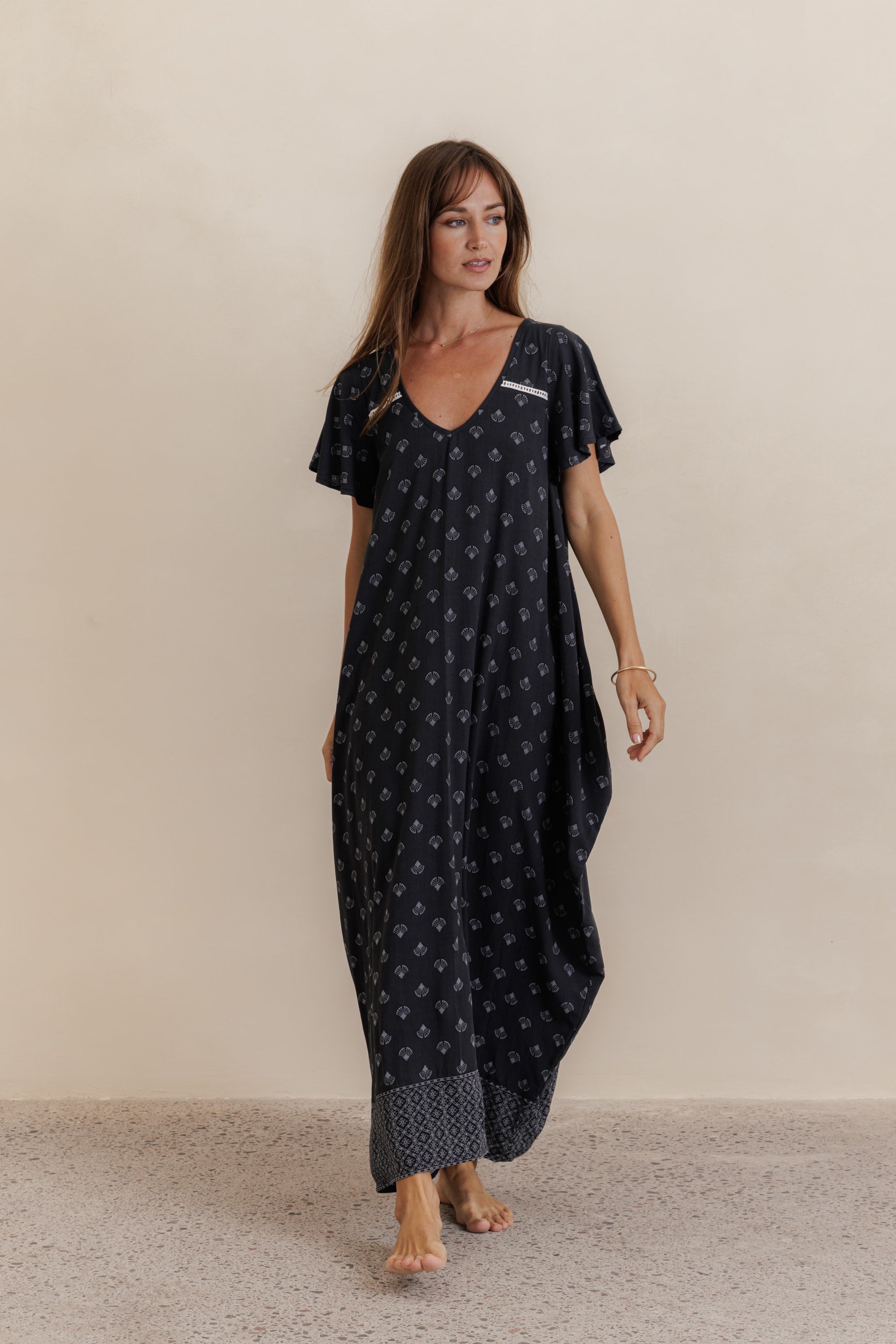 Maxi Wingdress Sleeved - Noir