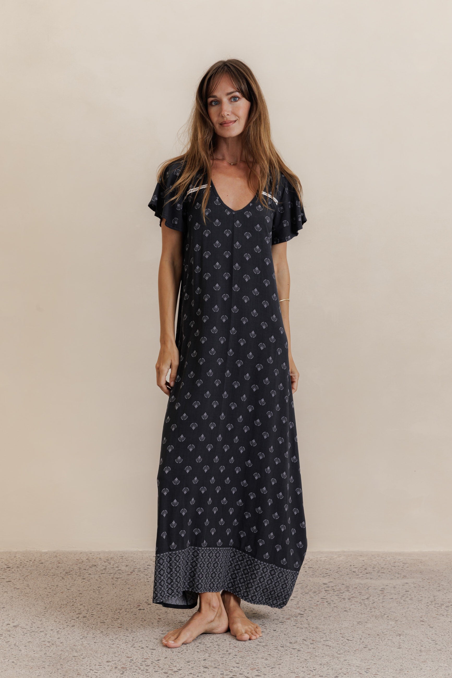 Maxi Wingdress Sleeved - Noir