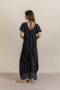 Maxi Wingdress Sleeved - Noir