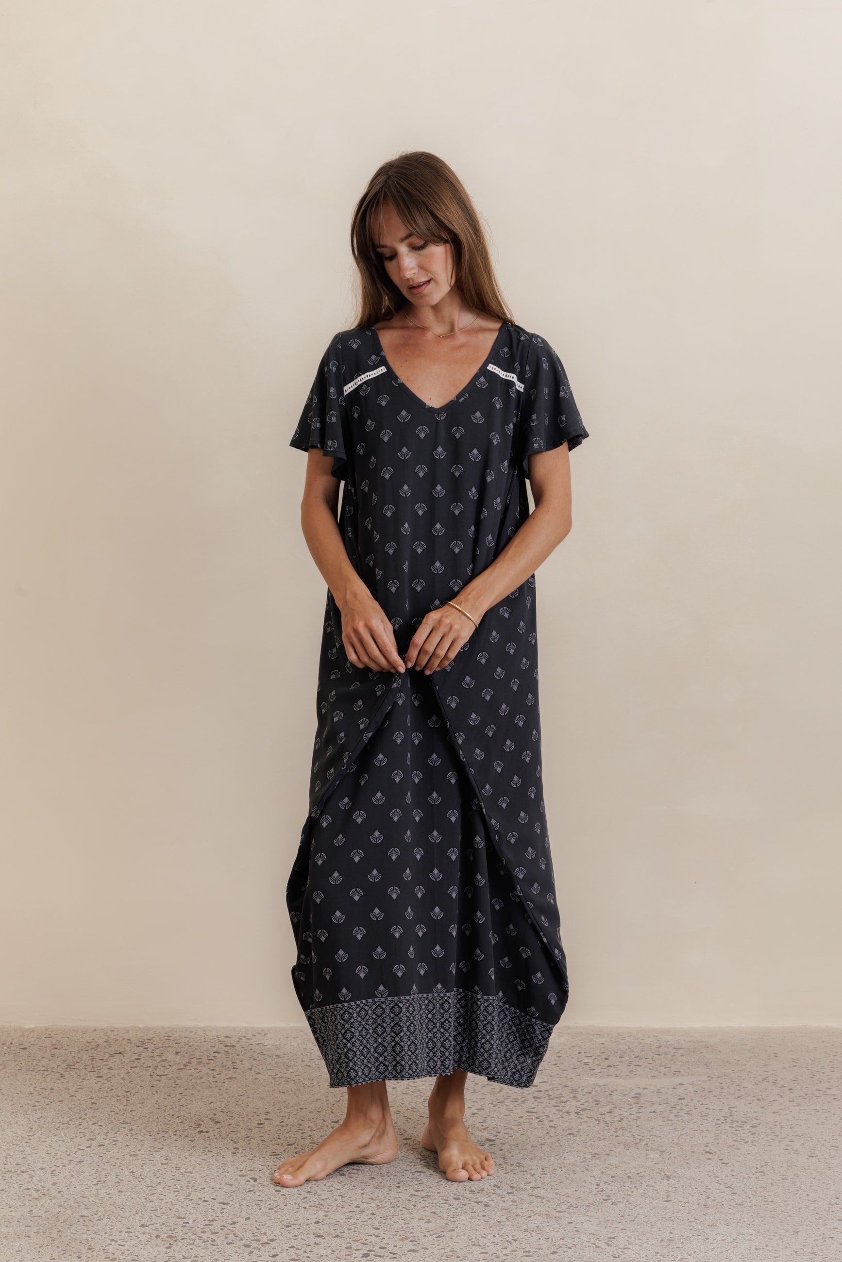 Midi Wingdress Sleeved - Noir