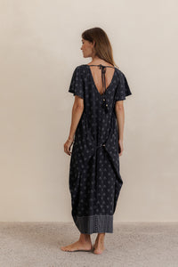 Midi Wingdress Sleeved - Noir