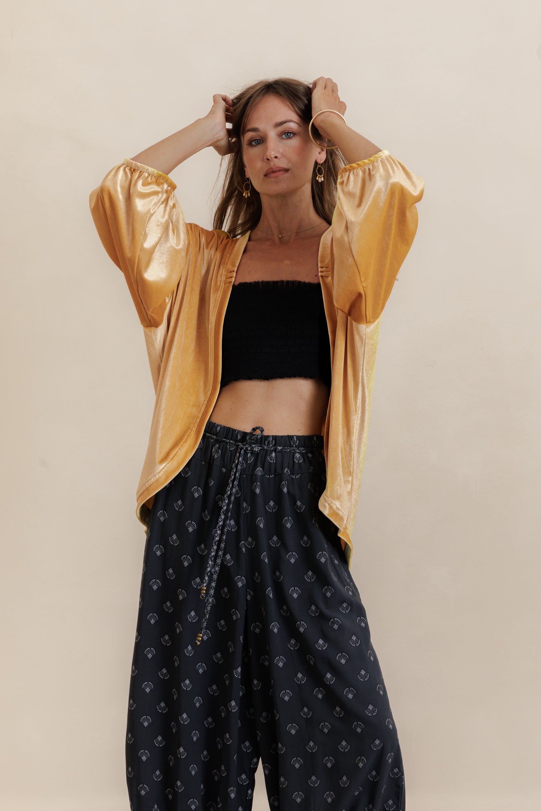 Scarlett Shrug - gold velvet