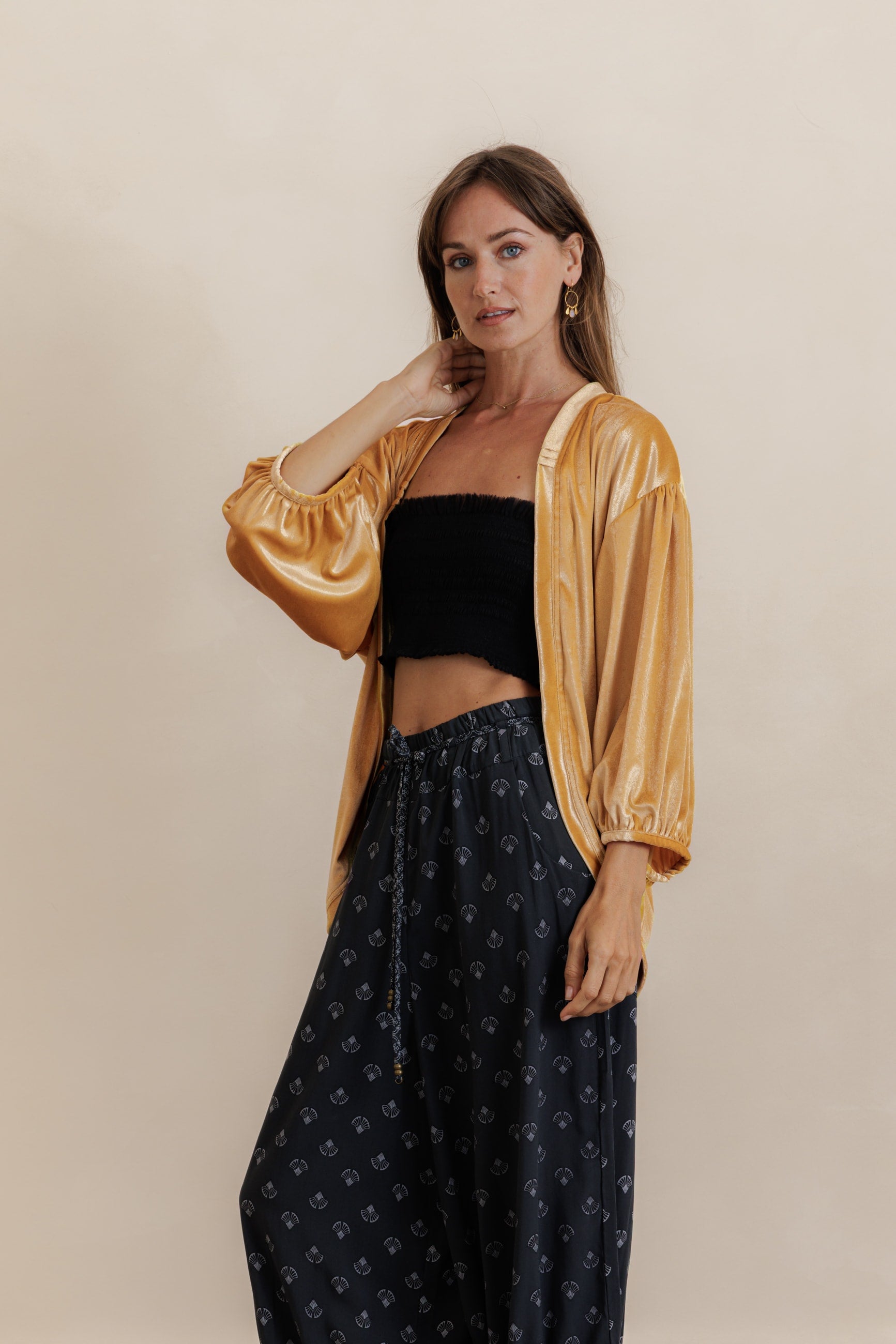Scarlett Shrug - gold velvet