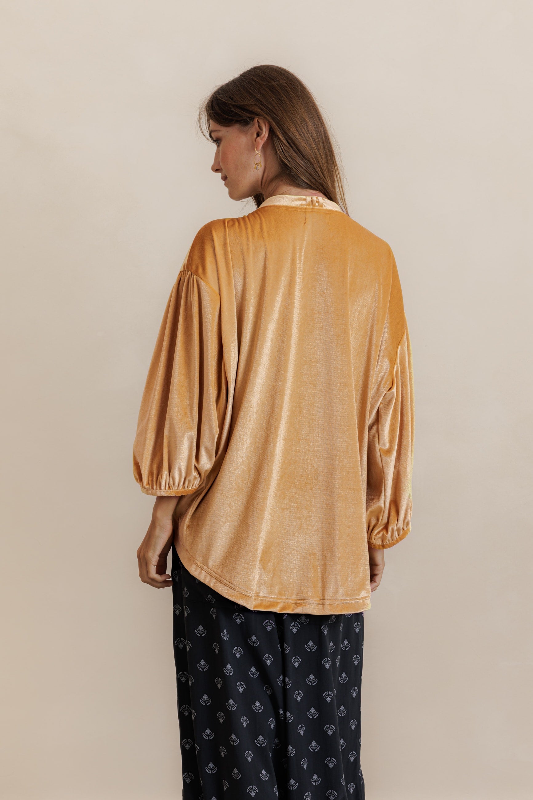 Scarlett Shrug - gold velvet