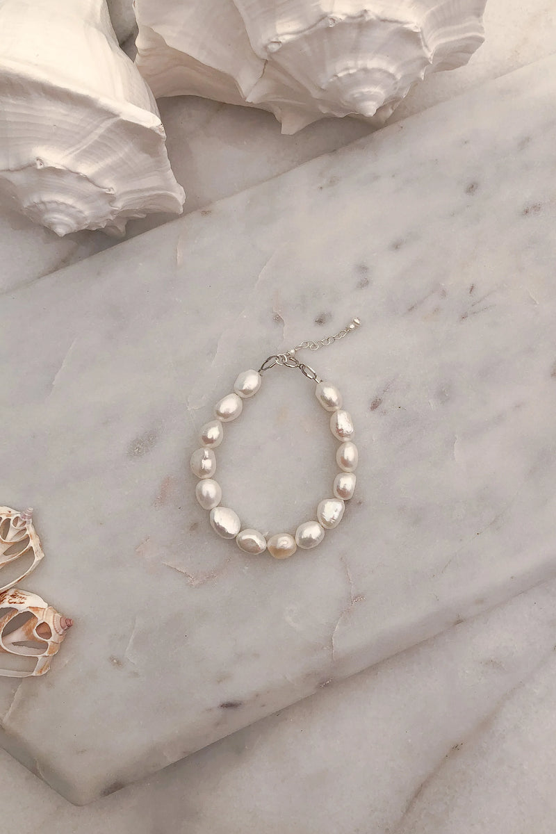 Chunky Pearl Bead Bracelet